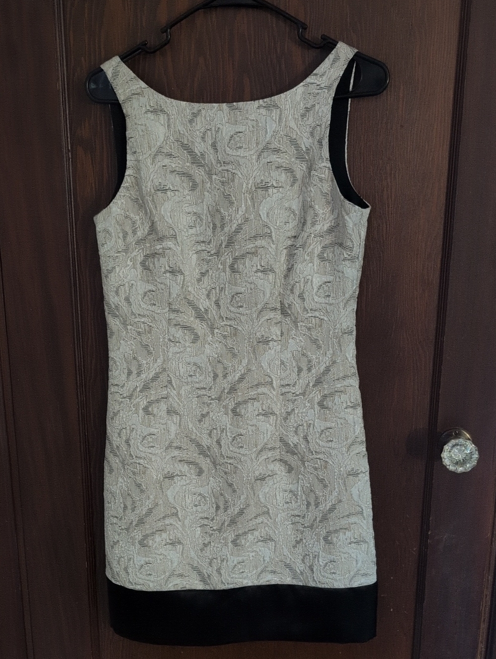 Max & Cleo Cream and Gray Textured Shift Dress with Black Hem